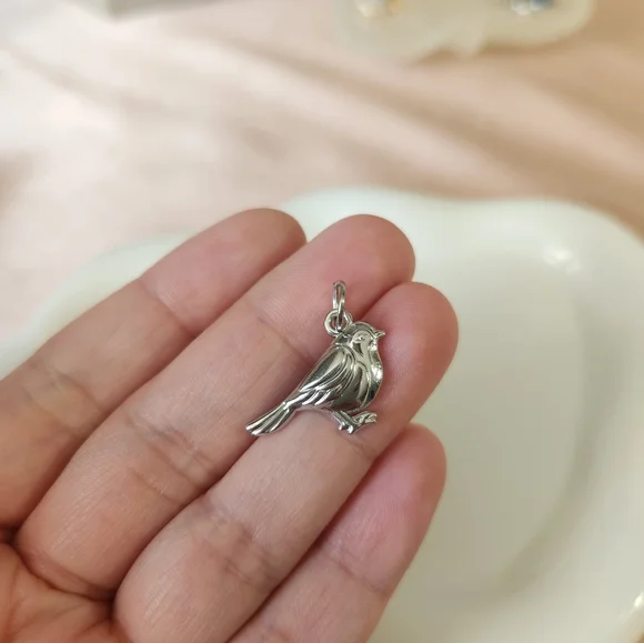 Silver Bird Pendant Charm - Picture 3 of 3